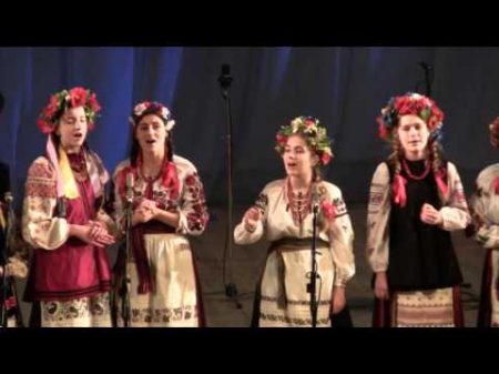 Де дівчина ходила Огірочки виконує вокальна група Народного фольклорний ансамблю Яворина