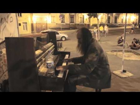 AMAZING Street Performers Musicians Piano Уличный музыкант играет на пианино завораживает!