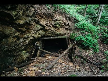 ШОК!!!Копал железо в овраге и нашел заброшенный тоннель бункер
