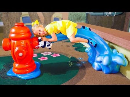 ВЛОГ Настя играет в парке аттракционов в Дубаи Amusement park IMG Worlds in Dubai