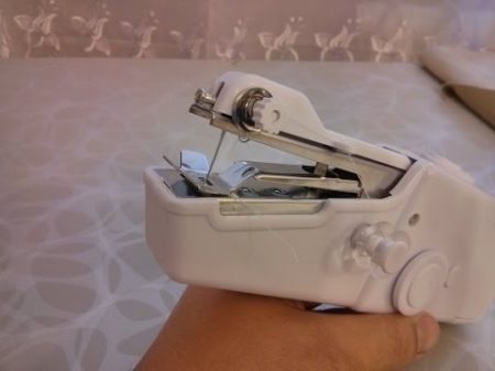 Small Simple Handheld Electric Sewing Machine GearBest обзор