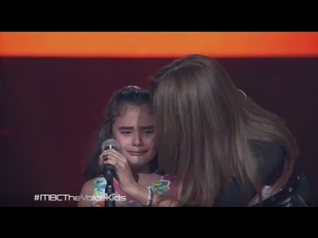 Маленькая девочка заставила плакать миллионы