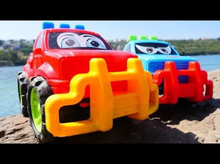 МАШИНКИ на пляже Видео с игрушками для детей Игры с песком