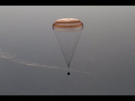 Посадка в Казахстане экипажа МКС 39