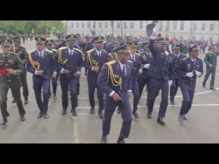 Шок видео взорвало интернет Возможно самый грозный боевой марш Танцы африканских курсантов Ангола