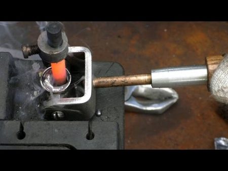 Восстановление клемм аккумулятора пайка угольным электродом
