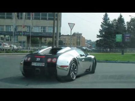 Bugatti Veyron с охраной В Питере на бензоправке Кириши!