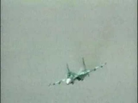 НЛО уничтожает Су 27 UFO vs Su 27 airplane
