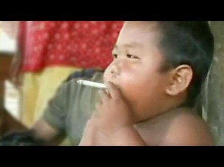 Ребенок курит 40 сигарет в день Моя Ужасная История