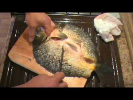 Как избавиться от мелких костей при жарке рыбы