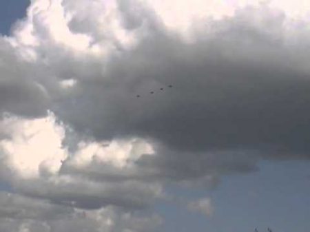 Российские самолёты в небе над Крымом