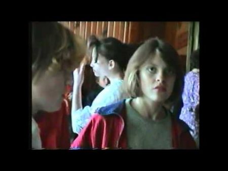 Танцы в сельском клубе 1994год Зверинка