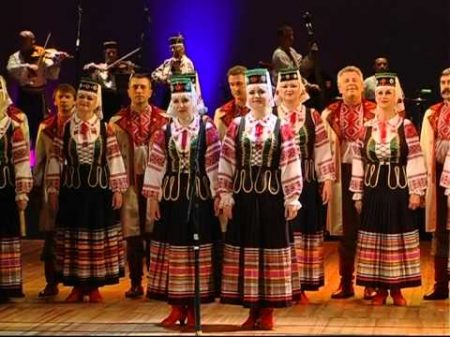 Українська народна пісня Ой не світи місяченьку