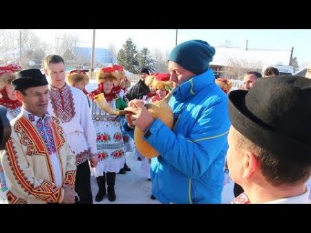 На марийской свадьбе в Марий Эл побывал Джон Уоррен