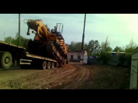 коматсу PC 650 лезет на трал