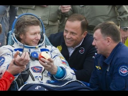Посадка спускаемого аппарата транспортного пилотируемого корабля Союз ТМА 16М