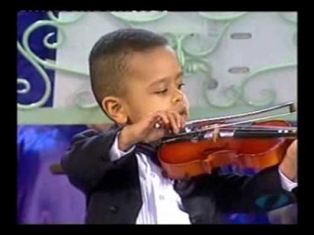 Andre Rieu 3 year old violinist Akim Camara 2005
