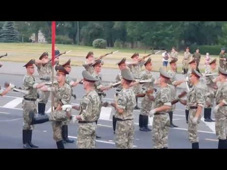 Тренировка роты почетного караула Минск
