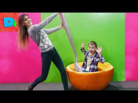 Меня хочет съесть апельсин! Мама спасаи ! Funny Video for Kids on DiDiKa TV