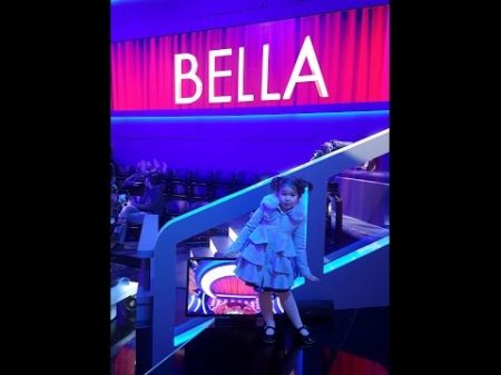 Белла на итальянском ТВ в 4 г 5м Bella on Italian TV at 4y 5m