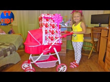 У нас появился малыш Новая Кукла Играем в дочки матери Видео для детей Сюрприз для Ярославы