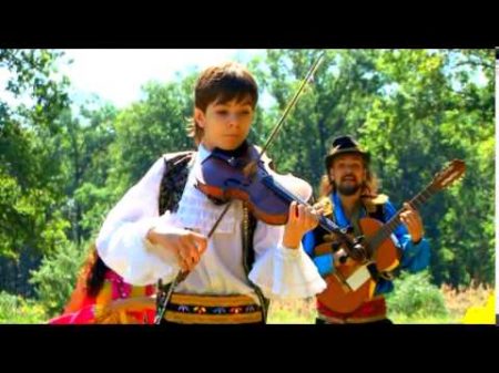 Чардаш Руслан 12 лет Юный виртуоз young virtuoso Цыганский ансамбль Изумруд Chardash Monti