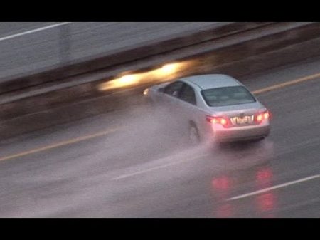 ULTIMATE Compilation of Car Truck Slides Spinouts in Bad Weather! High Quality Cameras