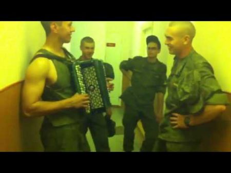 Солдат поет служба идет!супер татарская песня!