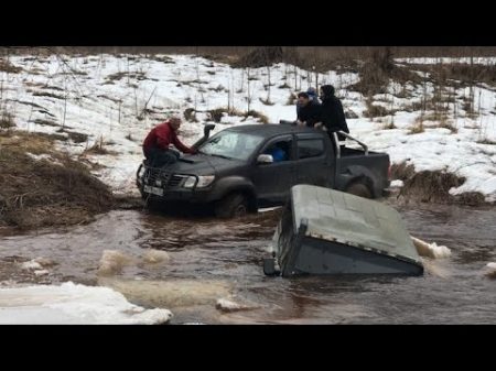 Утопили УАЗ вытаскивает ГАЗ 66 Jeep НИВА