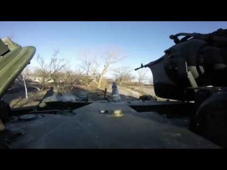 Украинский танк т 64 мочит сепаров go pro на танке