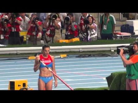 Елена Исинбаева идет на рекорд 5 07 Чемпионат мира по легкой атлетике 13 08 13