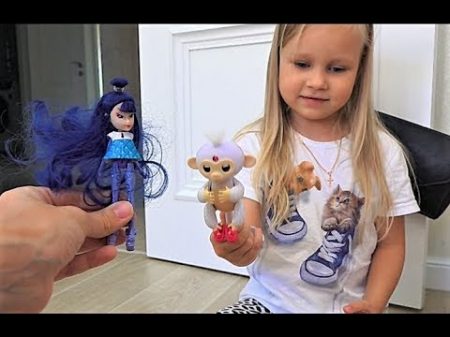 Алиса играет с куклами ЛОЛ и Барби ! Как весело провести время !